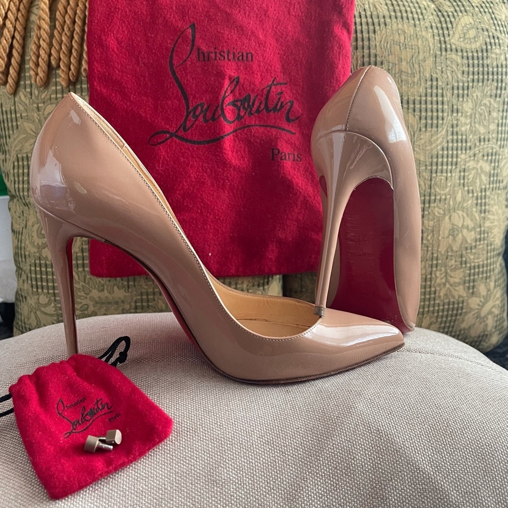Christian Louboutin Pigalle Follies Pump